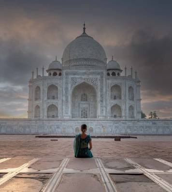 Taj Mahal Tour by Gatimaan Express